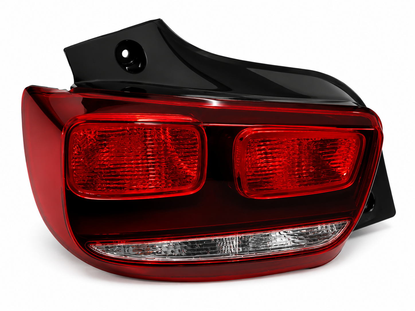 Feu Arriere Mahindra KUV100 Gauche Rouge - 1703AAA03701N