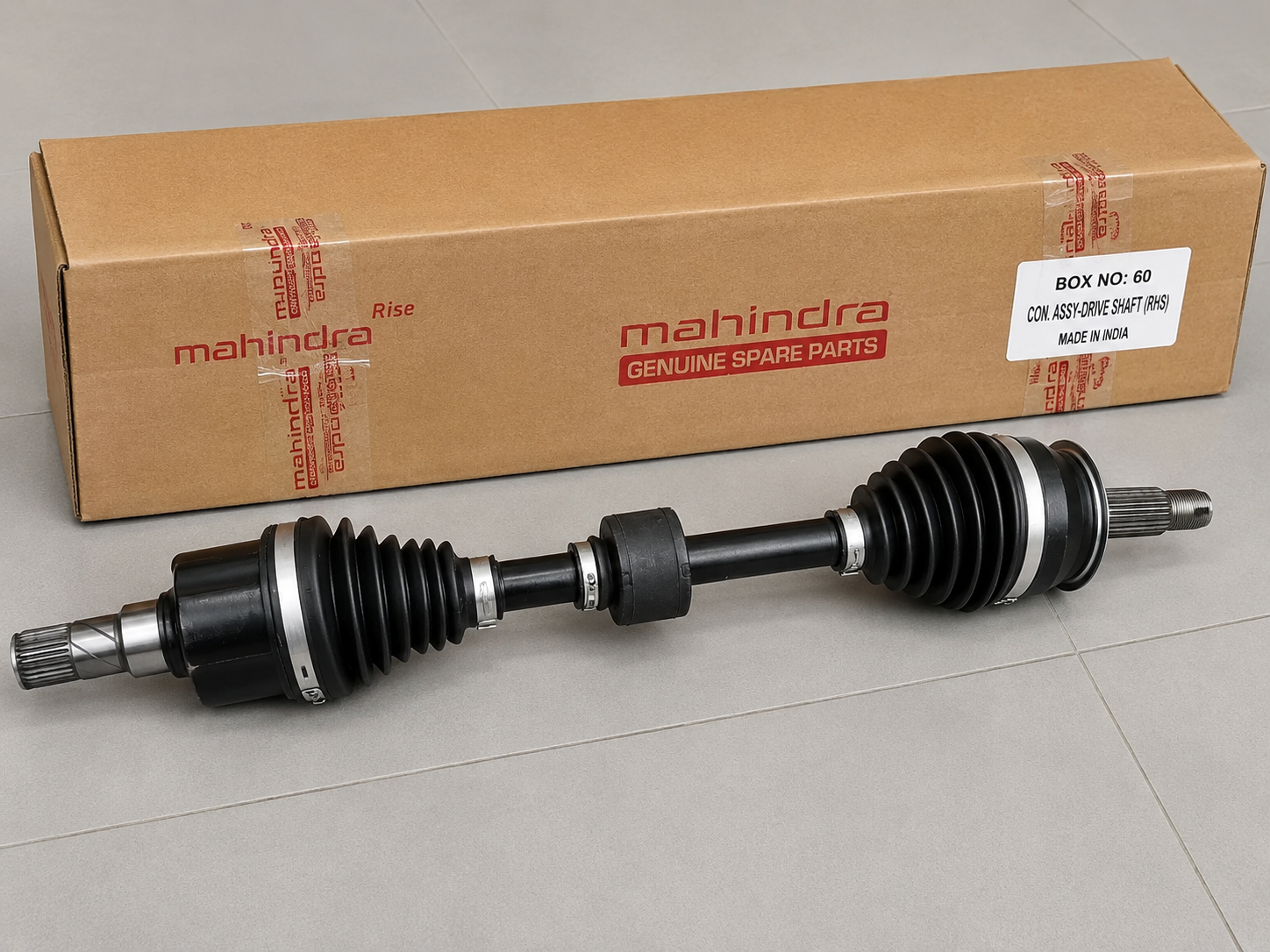 CARDON MAHINDRA XUV300 GAUCHE