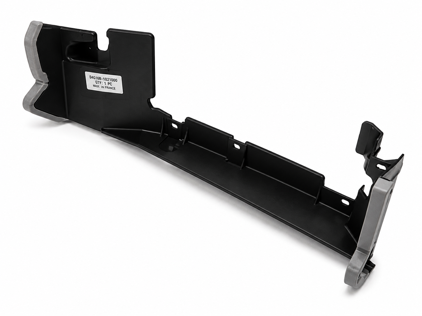 CACHE RADIATEUR INFERIEUR Mahindra KUV100 - 0304FAW00180N